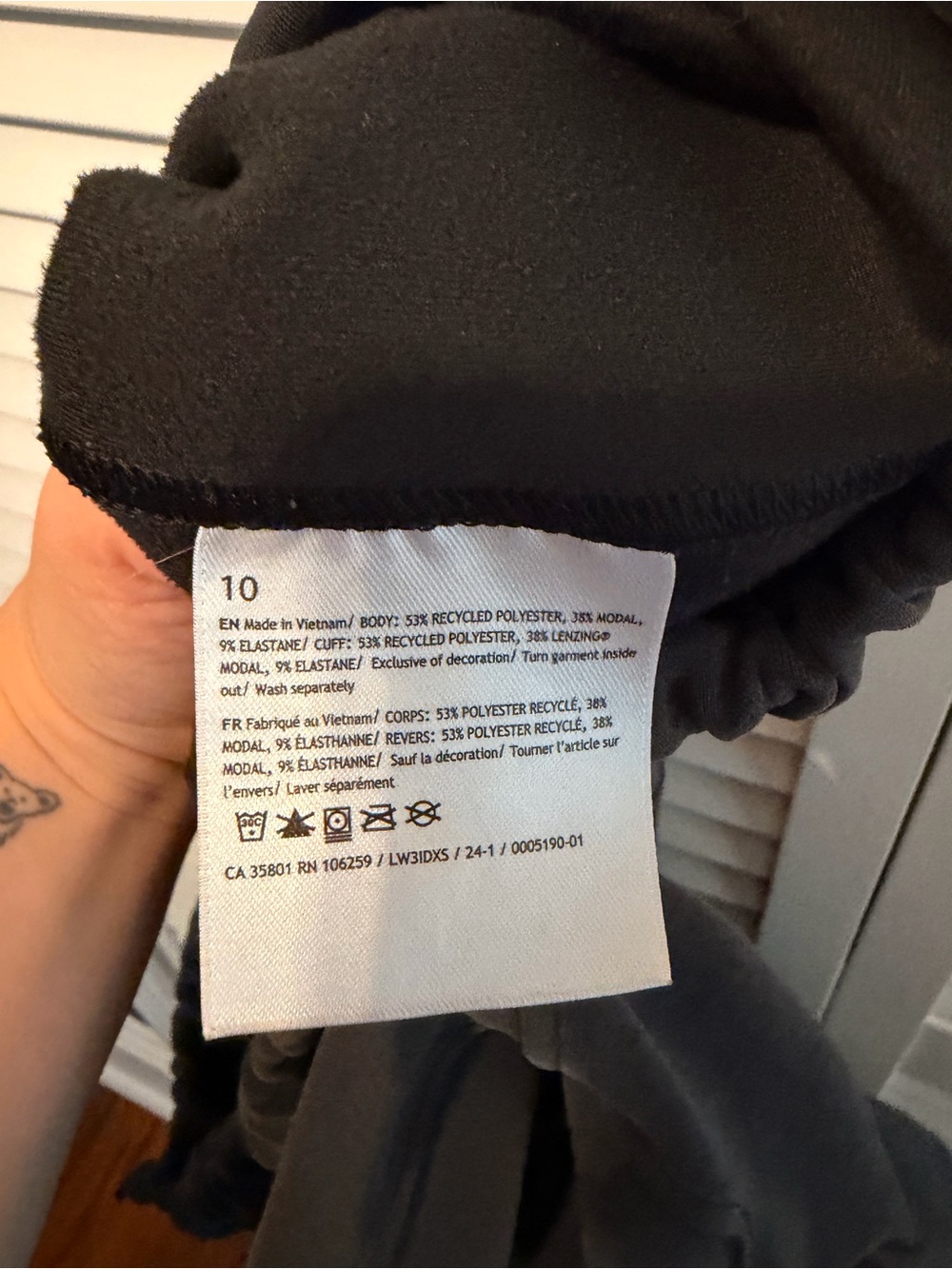 lululemon athletica Black Cropped Half-Zip & Wide-Leg Pants Set— Softstreme - Picture 13 of 13